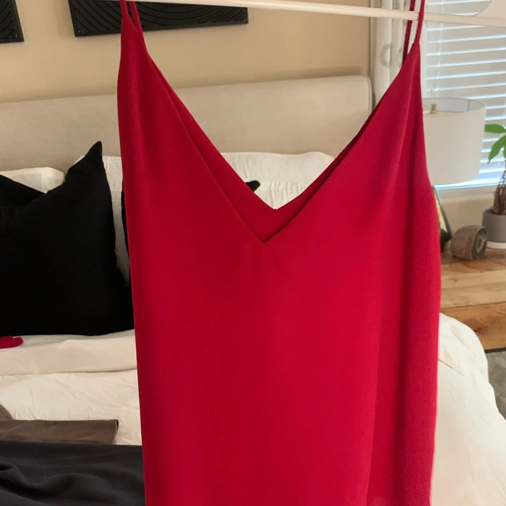 Red top - Picture 2 of 2